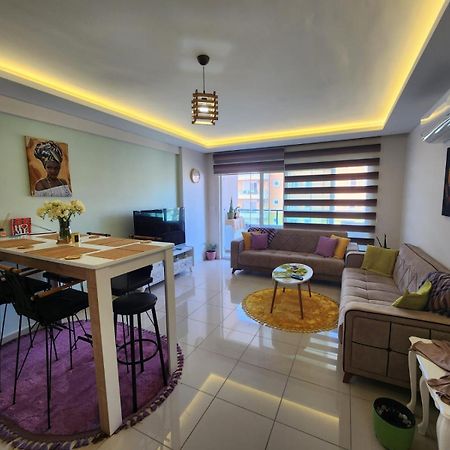 דירות Cozy Sea View Next To The Beach, In The Mid Of The Market, Saturday Bazar, Restaurants & Bars Etc, Alanya Mahmutlar! מראה חיצוני תמונה