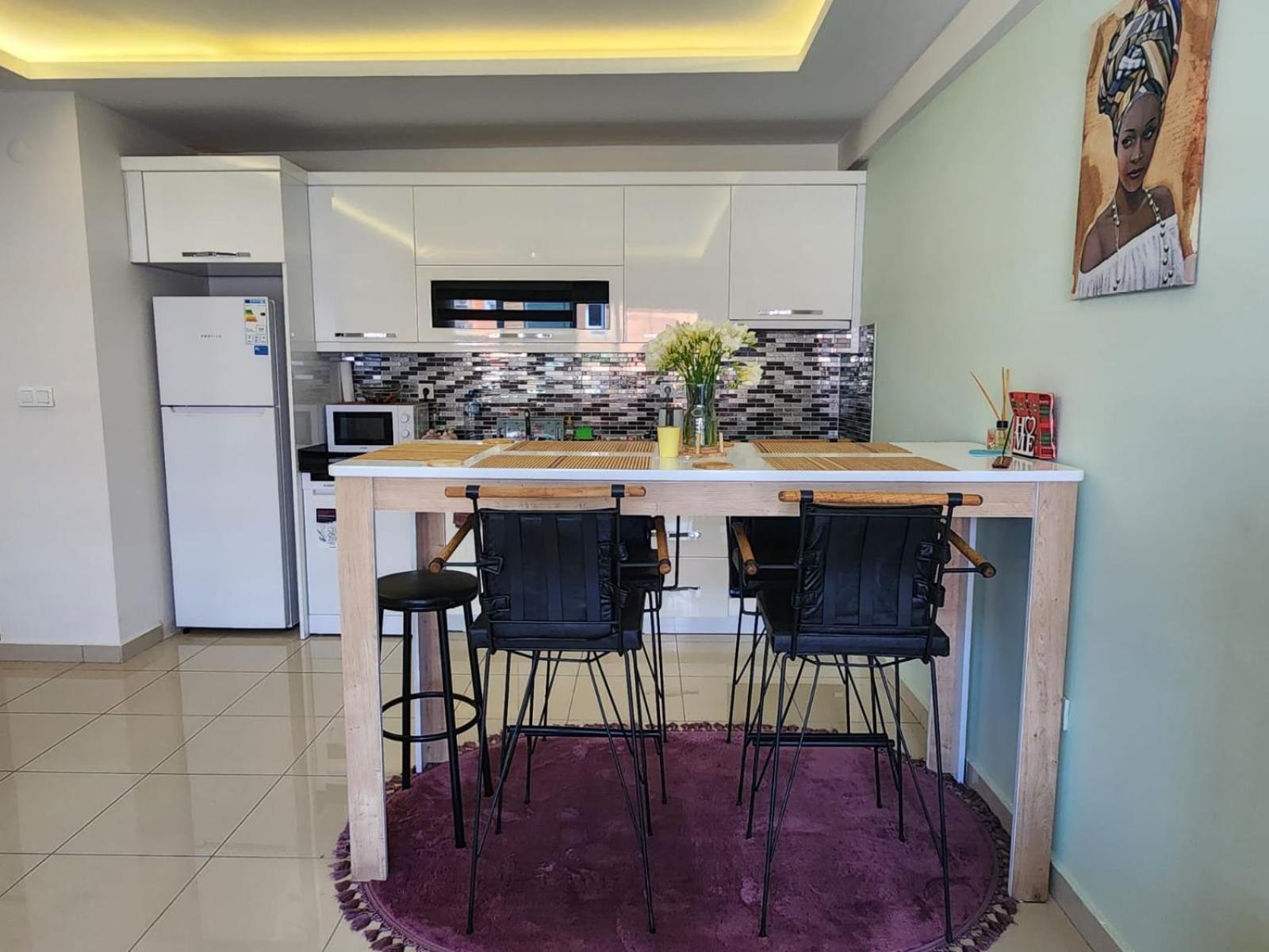 דירות Cozy Sea View Next To The Beach, In The Mid Of The Market, Saturday Bazar, Restaurants & Bars Etc, Alanya Mahmutlar! מראה חיצוני תמונה